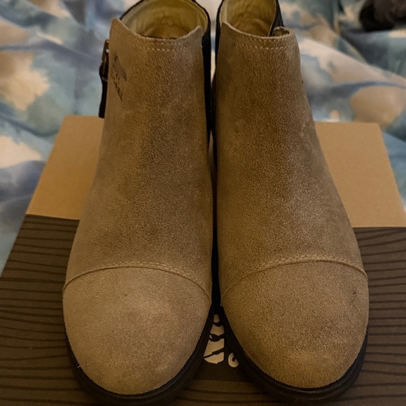 Sorel Women's Zebra Stripe Ankle Booties - Picture 5 of 7